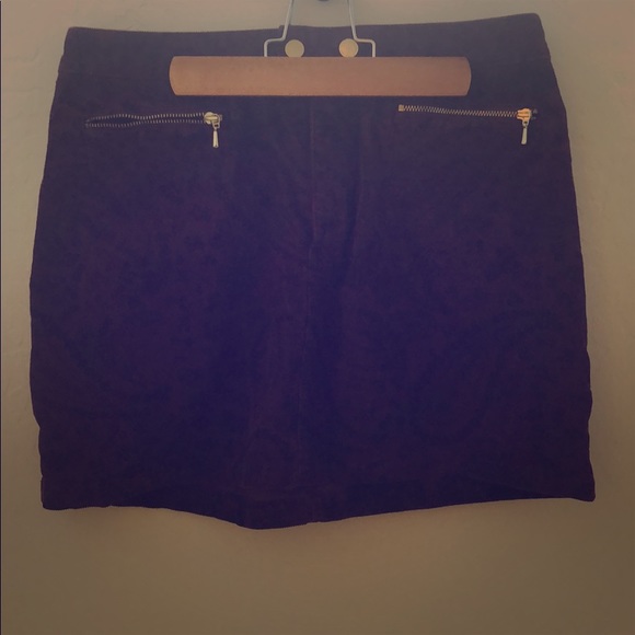 Abercrombie & Fitch skirt for sale - Picture 2 of 5